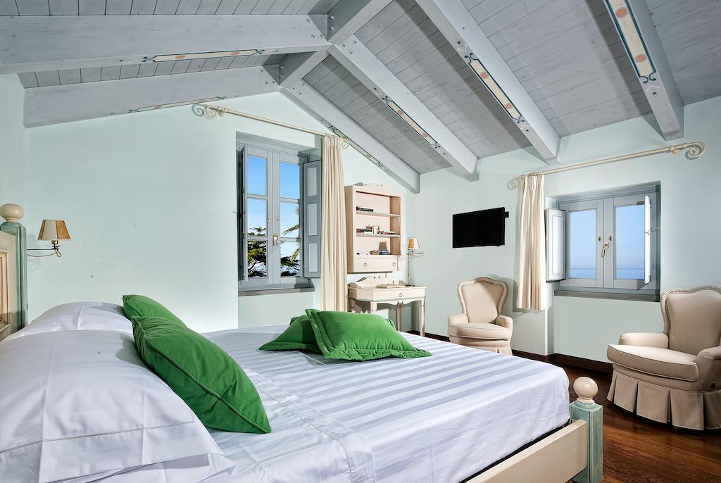 Villa Sabrina Relais ソレント 部屋 写真